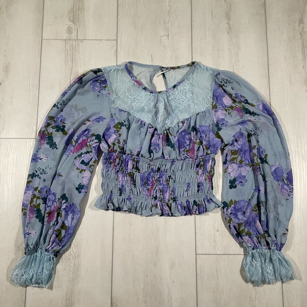 Free People Size Medium Daphne Blouse Silver Blue Lace Crop Smocked Top Floral